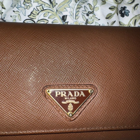 Prada Saffiano Wallet - Picture 2 of 14